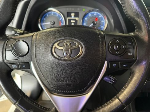 Used 2019 Toyota Corolla SE w/ SE Premium Package FWD image 22