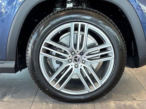 New 2026 Mercedes-Benz GLS 450 4MATIC image 33