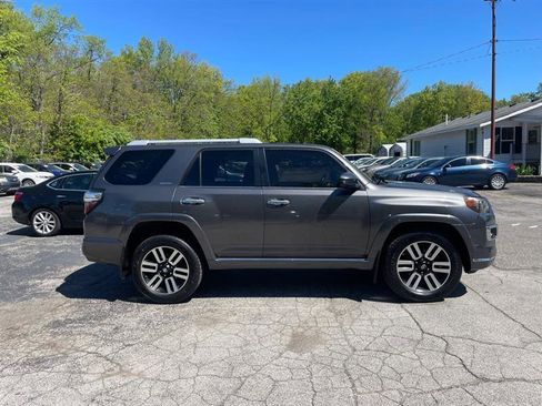 Used 2014 Toyota 4Runner Limited AWD/4WD image 4