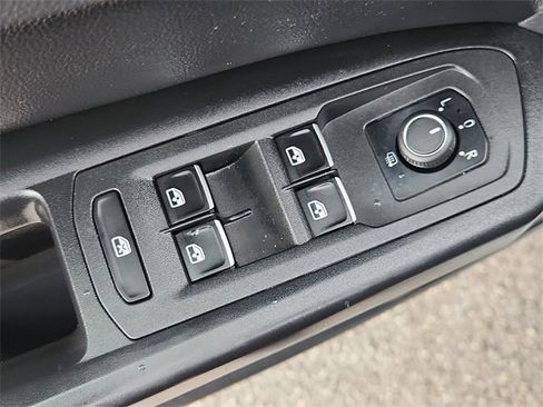 Used 2018 Volkswagen Atlas SE image 22