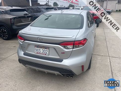 Used 2022 Toyota Corolla SE w/ SE Premium Package image 7