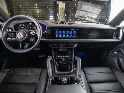 New 2026 Porsche Cayenne S image 16