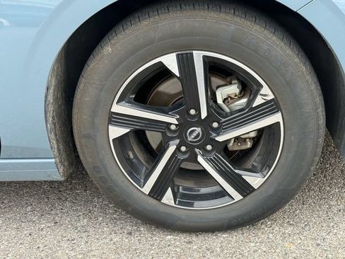 Used 2024 Nissan Sentra SV FWD image 15