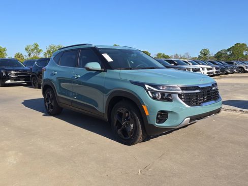 New 2026 Kia Seltos EX image 2