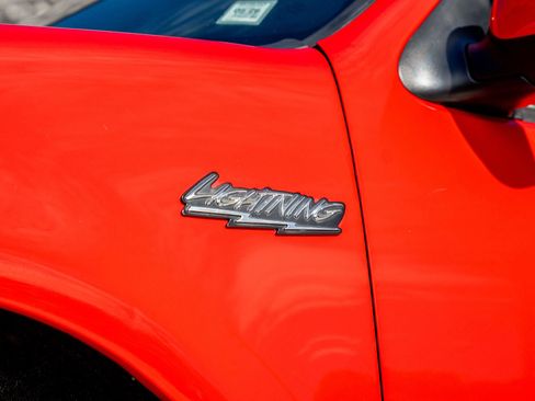 Used 2002 Ford F150 Lightning image 9