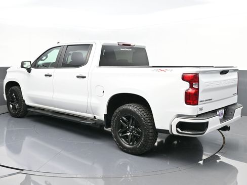 Used 2022 Chevrolet Silverado 1500 Custom image 5