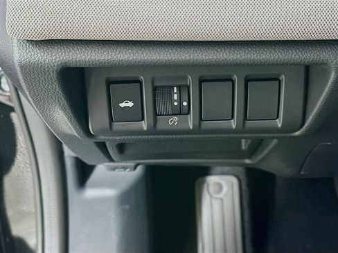 Used 2025 Subaru Legacy Premium w/ Popular Package #1A AWD/4WD image 15