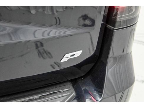 Used 2022 Cadillac Escalade ESV Premium Luxury Platinum image 75