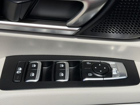 Certified 2023 Kia Telluride S image 18