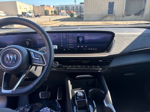 Used 2024 Buick Envision Sport Touring image 17