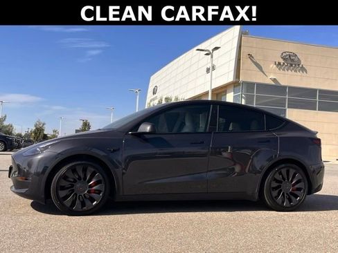 Used 2024 Tesla Model Y Performance image 2