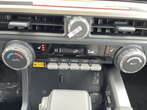 New 2026 Toyota Tacoma TRD Off-Road AWD/4WD image 19