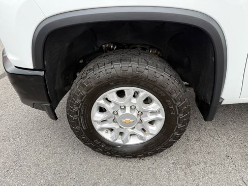 Used 2023 Chevrolet Silverado 2500 W/T image 36
