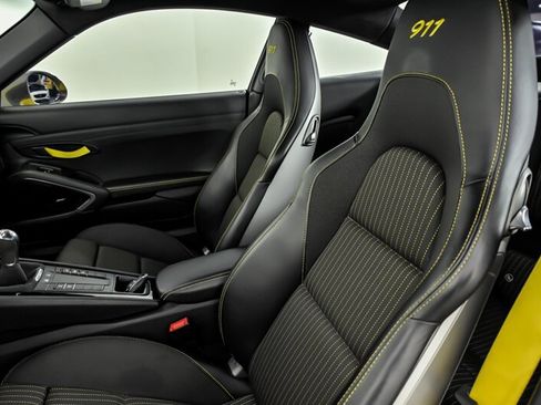 Used 2018 Porsche 911 Carrera T RWD image 16
