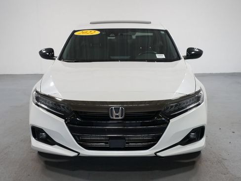 Used 2022 Honda Accord Sport image 2