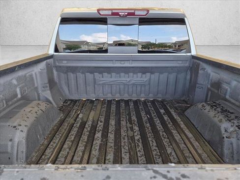 Used 2022 Chevrolet Silverado 1500 ZR2 w/ Technology Package AWD/4WD image 6