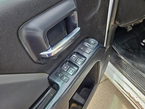 Used 2018 Chevrolet Silverado 2500 W/T w/ Snow Plow Prep Package image 16