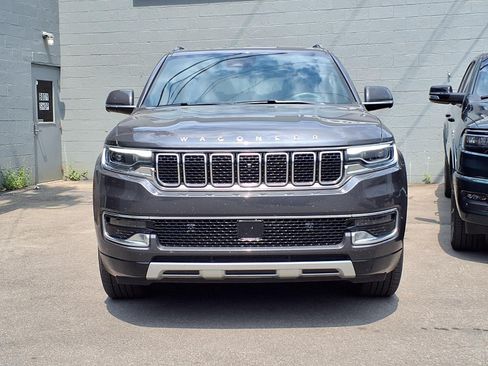Certified 2022 Jeep Wagoneer Series II w/ Convenience Group I AWD/4WD image 26