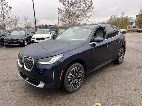 Used 2026 BMW X3 xDrive30i w/ Premium Package AWD/4WD image 3
