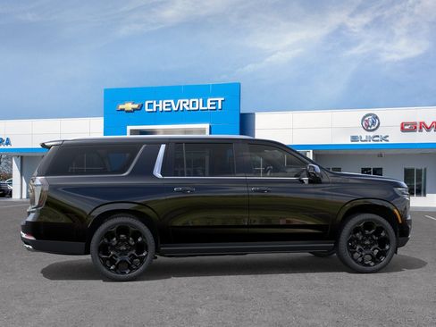 New 2026 Chevrolet Suburban High Country AWD/4WD image 39