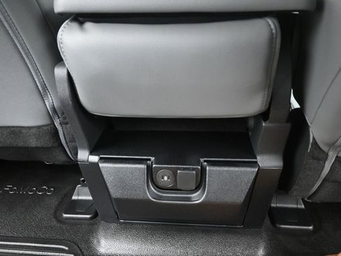 New 2025 Ford F350 XL AWD/4WD image 21