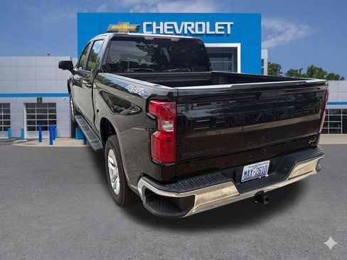 Used 2024 Chevrolet Silverado 1500 LT AWD/4WD image 11