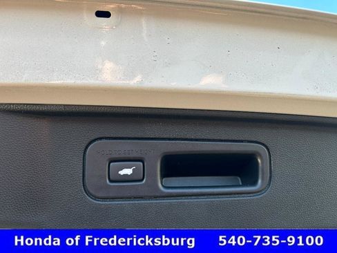 Used 2024 Honda Pilot TrailSport image 14