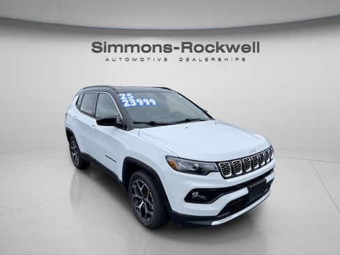 Used 2025 Jeep Compass Limited AWD/4WD image 7