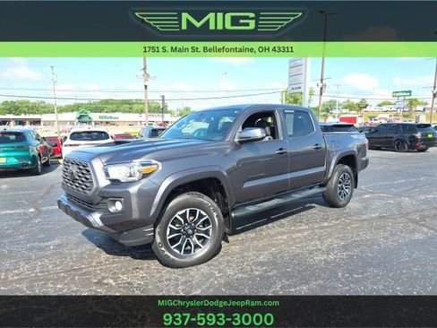 Used 2021 Toyota Tacoma TRD Sport AWD/4WD image 1