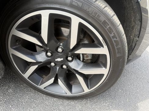 Used 2016 Chevrolet Impala LT FWD image 5