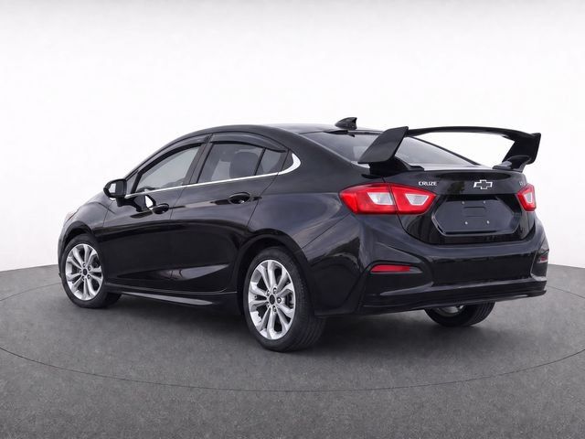 Used 2019 Chevrolet Cruze LT w/ Convenience Package FWD image 4