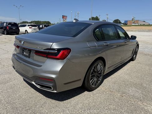 Used 2020 BMW 740i xDrive w/ M Sport Package AWD/4WD image 6