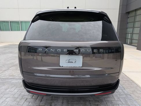 Certified 2025 Land Rover Range Rover SE AWD/4WD image 7