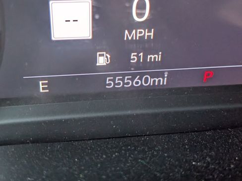 Used 2022 Chevrolet Silverado 2500 High Country w/ Z71 Off-Road Package image 17