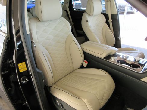 Used 2026 Genesis GV80 3.5T e-SC AWD/4WD image 28