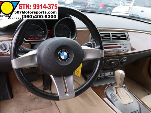 Used 2003 BMW Z4 3.0i RWD image 9