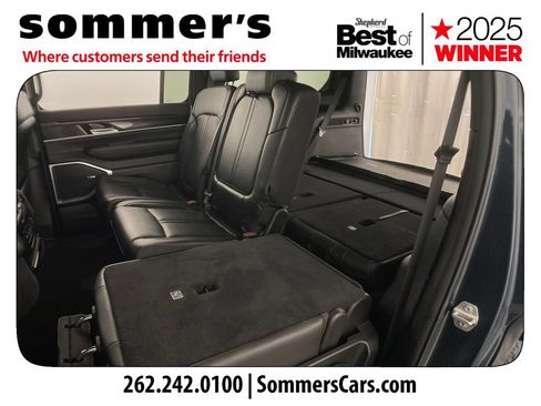 Used 2023 Jeep Wagoneer 4WD image 30