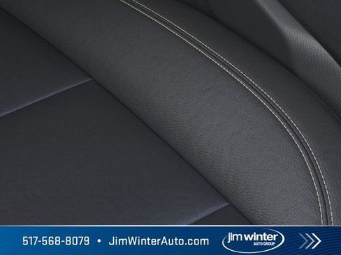 Used 2025 GMC Acadia Elevation w/ Elevation Premium Package image 21