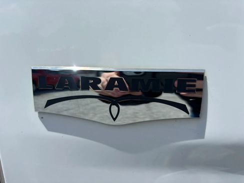 Used 2018 RAM 2500 Laramie AWD/4WD image 13