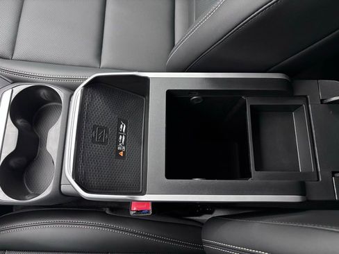 New 2026 GMC Terrain Elevation w/ Elevation Premium Package image 31