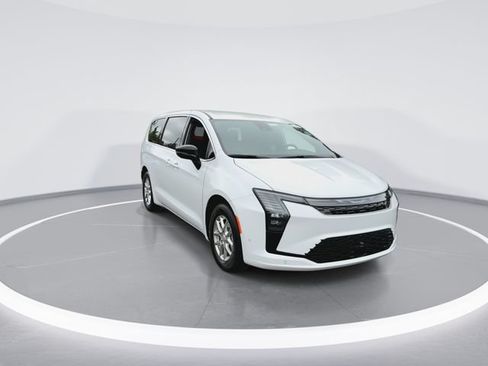 New 2027 Chrysler Pacifica Select FWD image 3