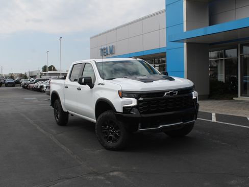 New 2026 Chevrolet Silverado 1500 ZR2 AWD/4WD image 2