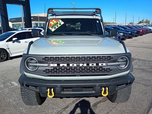 Used 2021 Ford Bronco Badlands image 3