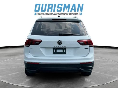 Used 2022 Volkswagen Tiguan SE w/ Panoramic Sunroof Package AWD/4WD image 5