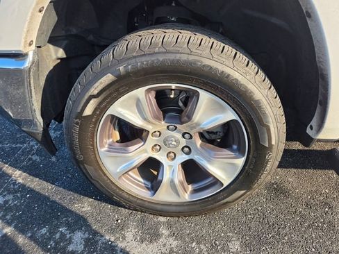 Used 2021 RAM 1500 Laramie AWD/4WD image 28