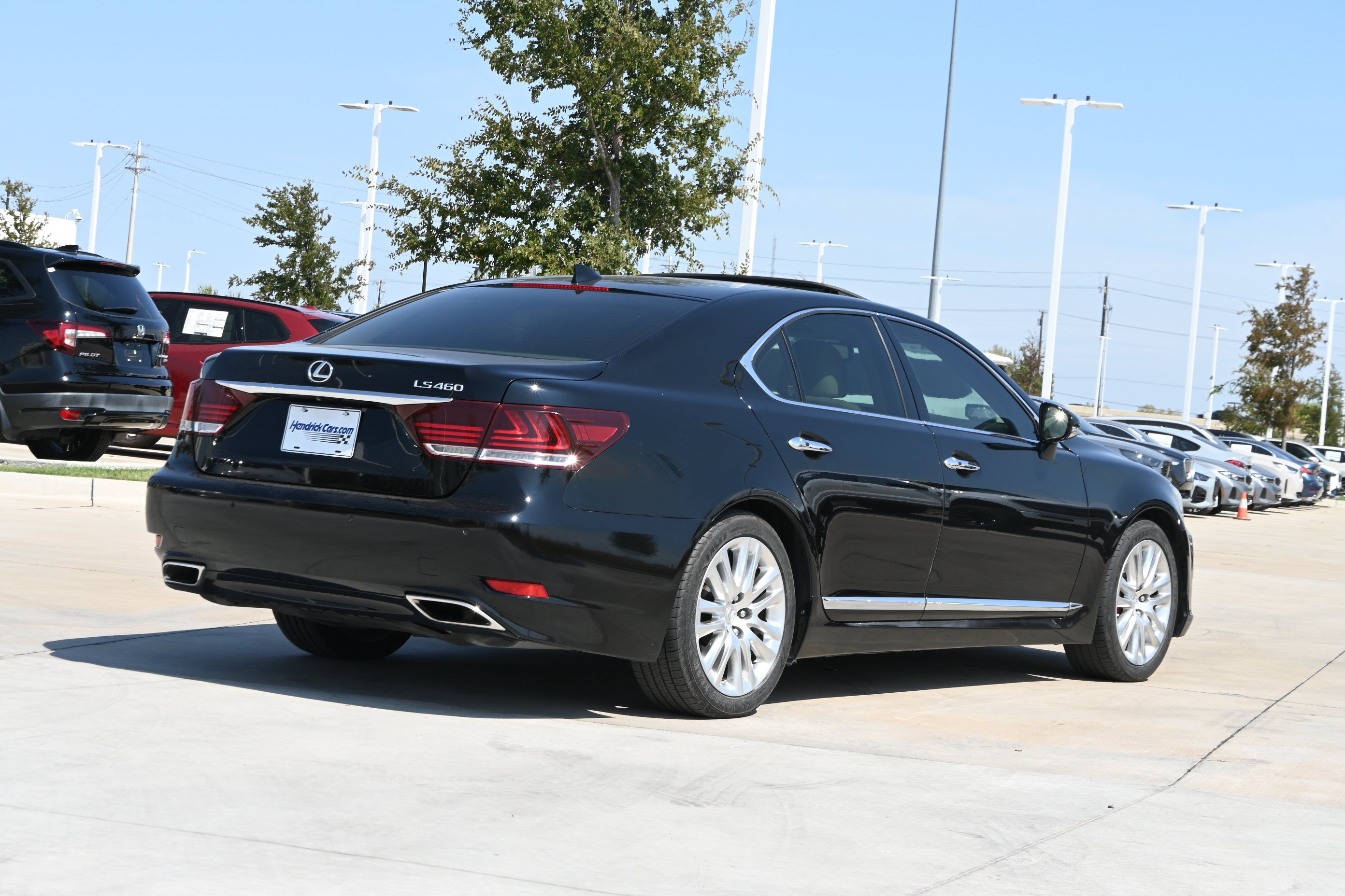 Used 2014 Lexus LS 460 w/ Comfort Package RWD image 9