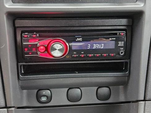 Used 2003 Ford Mustang Coupe image 14