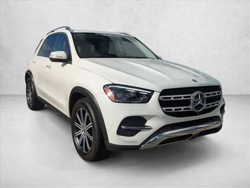 Certified 2025 Mercedes-Benz GLE 350 4MATIC image 3