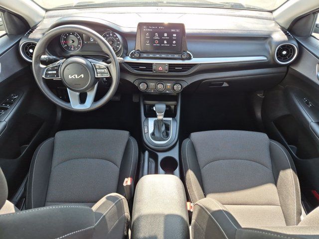 Used 2022 Kia Forte LXS FWD image 16
