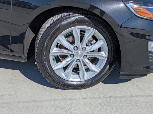 Used 2024 Chevrolet Malibu LT image 9